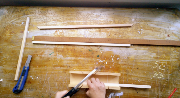 3 mitering corners for wooden frame