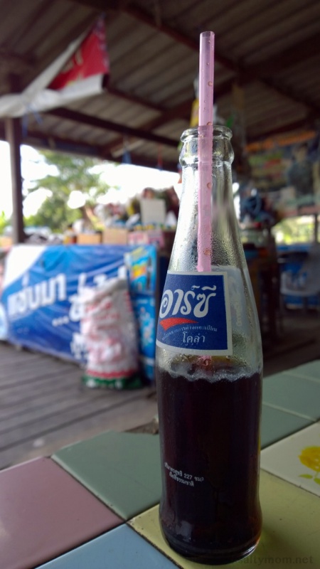 retro-thai-cola-saltymom-net